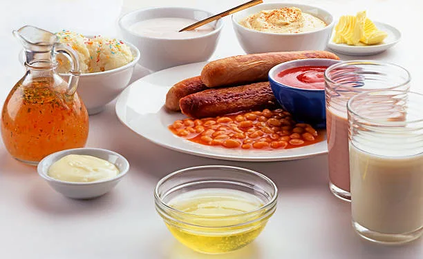 phu-gia-lam-thit-xong-khoi