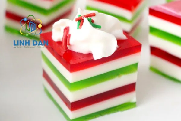 Màu thực phẩm tạo màu đẹp cho thạch rau câu